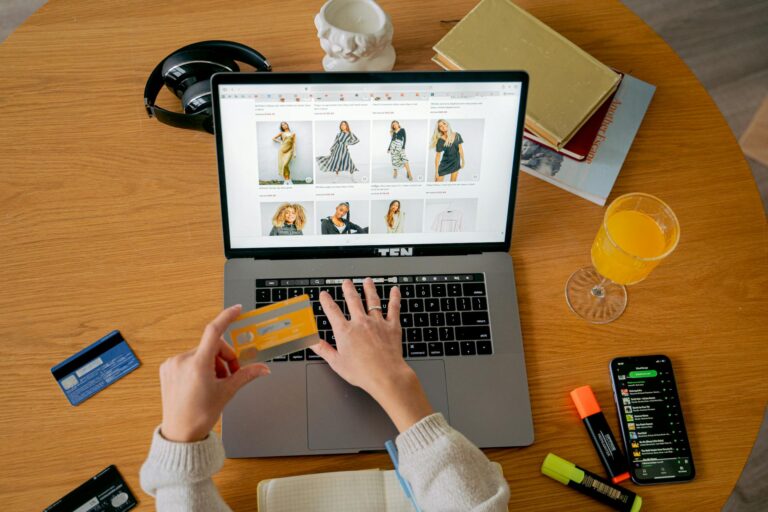 The Ultimate Guide to Build a Print-On-Demand Store on Shopify: 7 Steps to Success